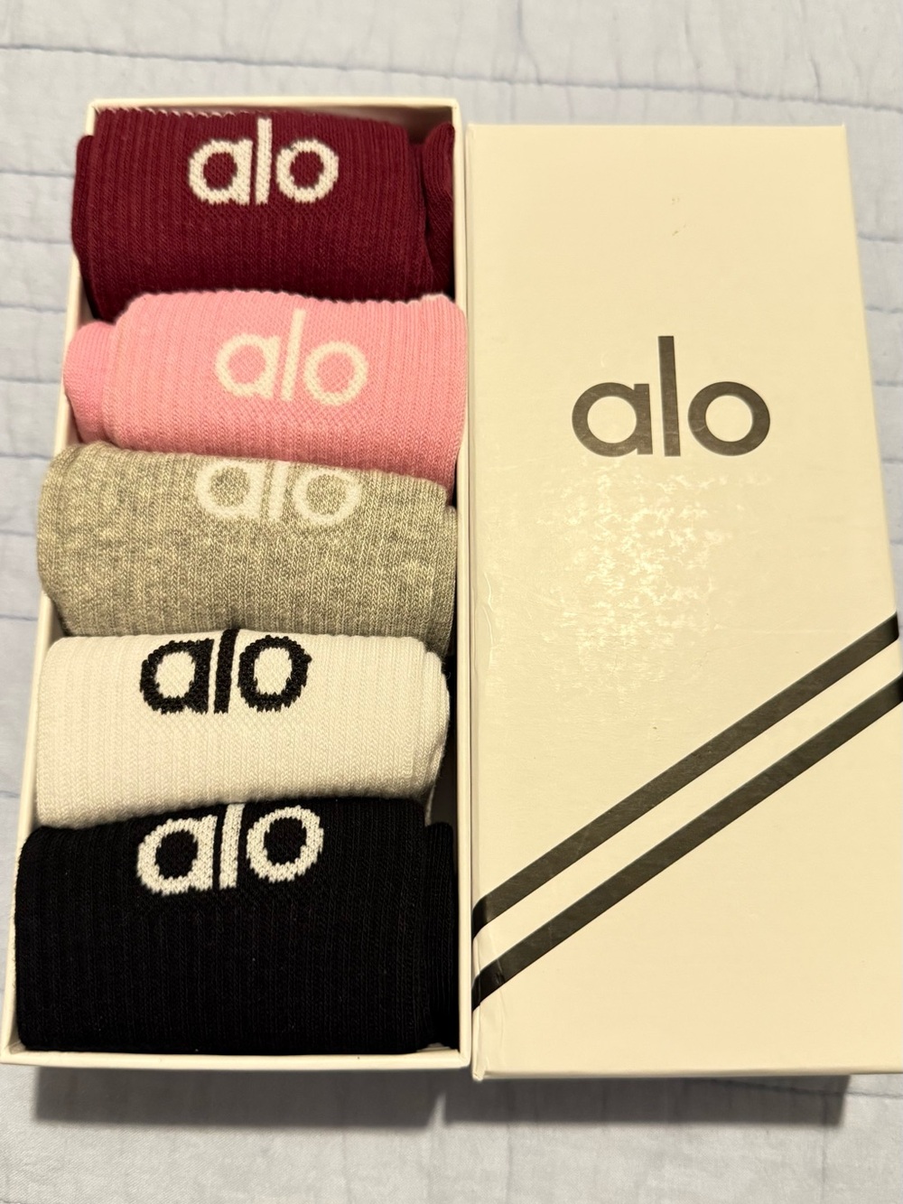 ALO Yoga Men's 5-Pack Crew Socks — Burgundy, Pink, Gray, White, Black